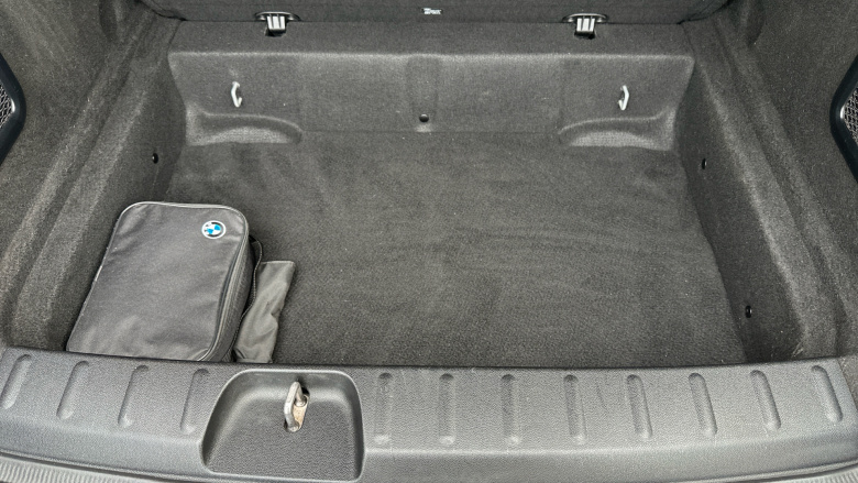 MINI Clubman 1.5 Cooper Sport 6dr Auto [Comfort/Nav+ Pack] Petrol Estate